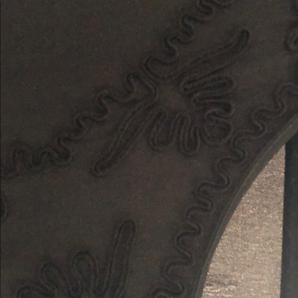 LBD - Picture 3 of 3